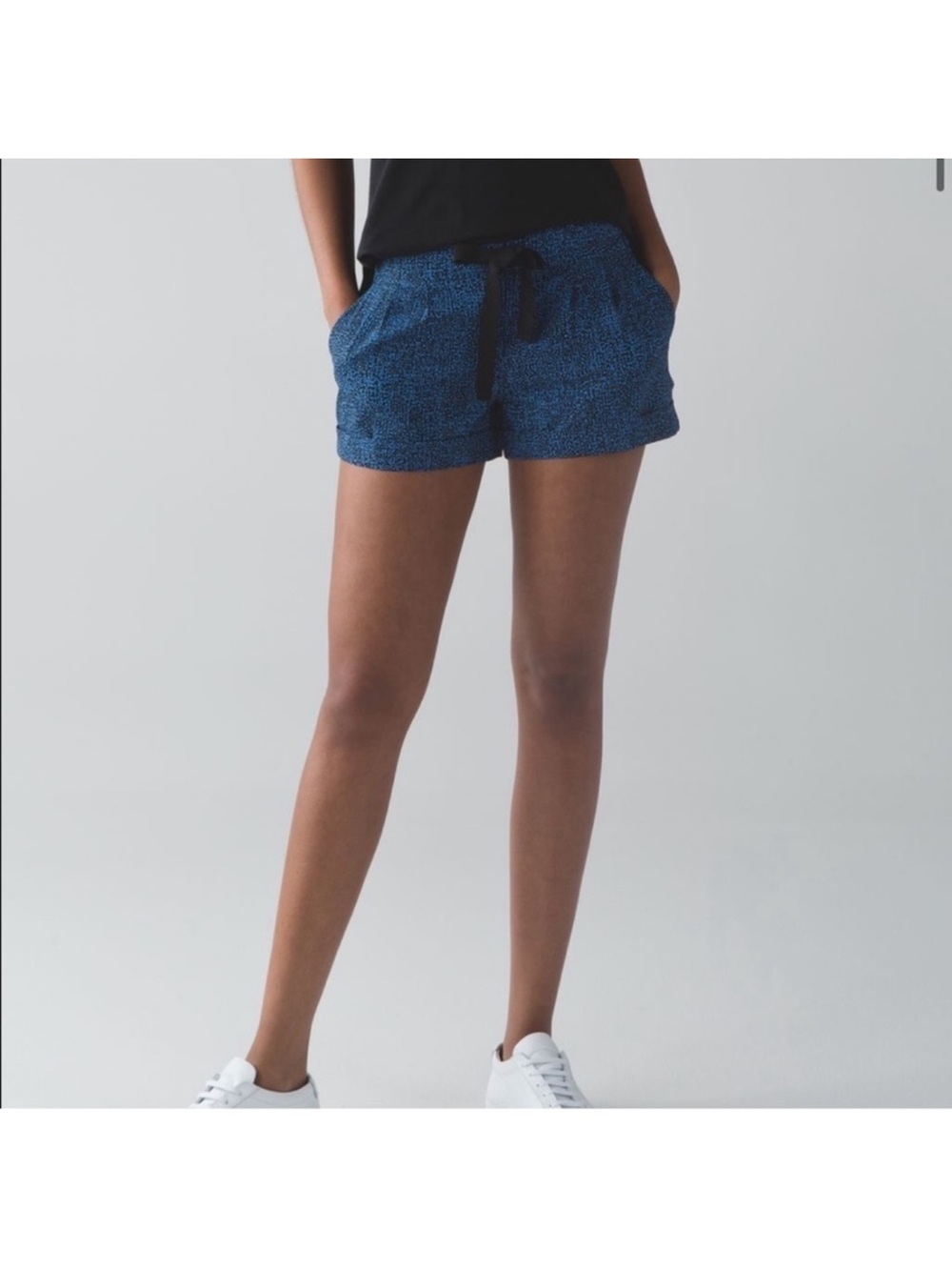 lululemon athletica Navy Speckle Drawstring Athletic Shorts size 8